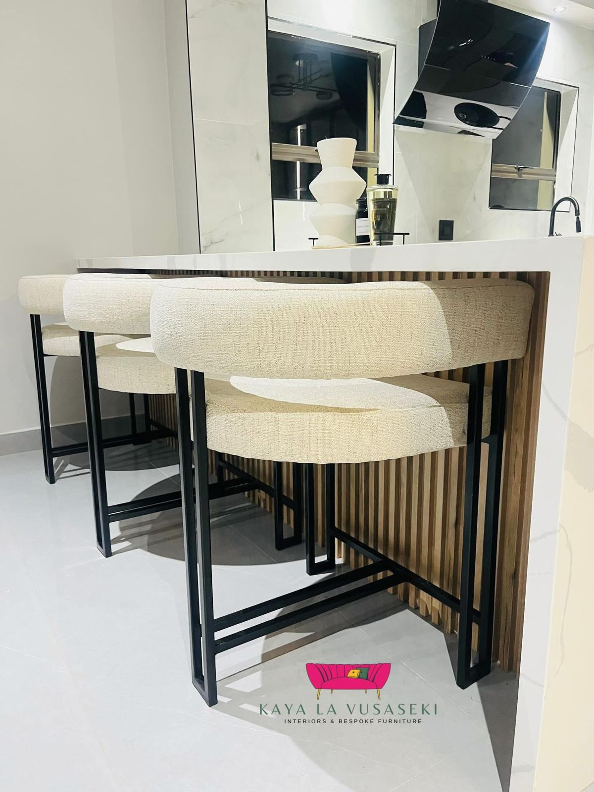 Chairs & Barstools
